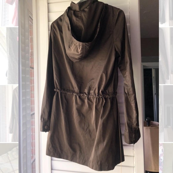 Light spring or fall jacket - Picture 2 of 2